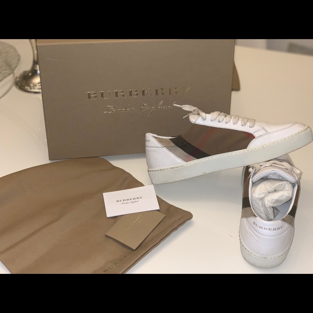 Burberry Sneakers 100% authentic
